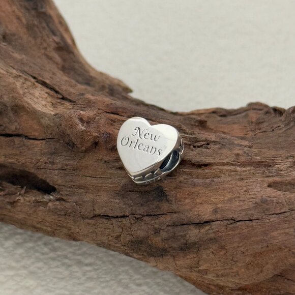 Pandora New Orleans Exclusive Heart Bead S925 Silver Charm - Picture 2 of 3